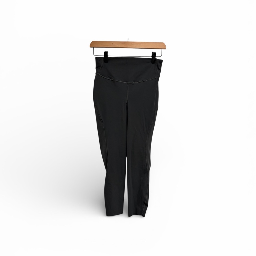 Lululemon Women's Base Pace High Rise Crop 23” Size 6 Graphite Grey Leggings
